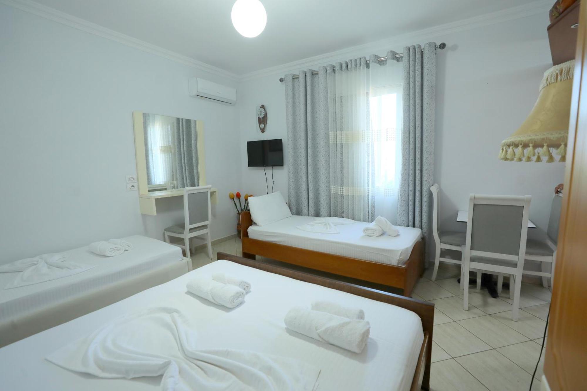 Kevin's * Sarandë
